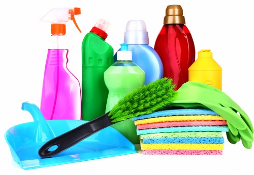 Professional rug cleaning service for a Battersea living room rug